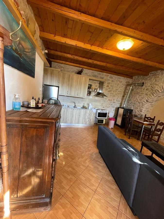 Find Your Peace In A Traditional Country House!! Láyia Extérieur photo