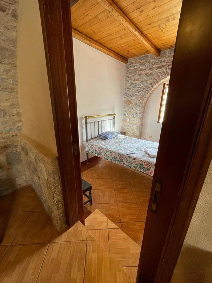 Find Your Peace In A Traditional Country House!! Láyia Extérieur photo