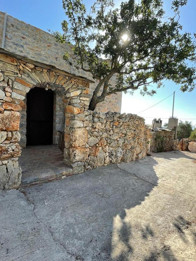 Find Your Peace In A Traditional Country House!! Láyia Extérieur photo